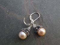 Image of Pink Pearl Earrings